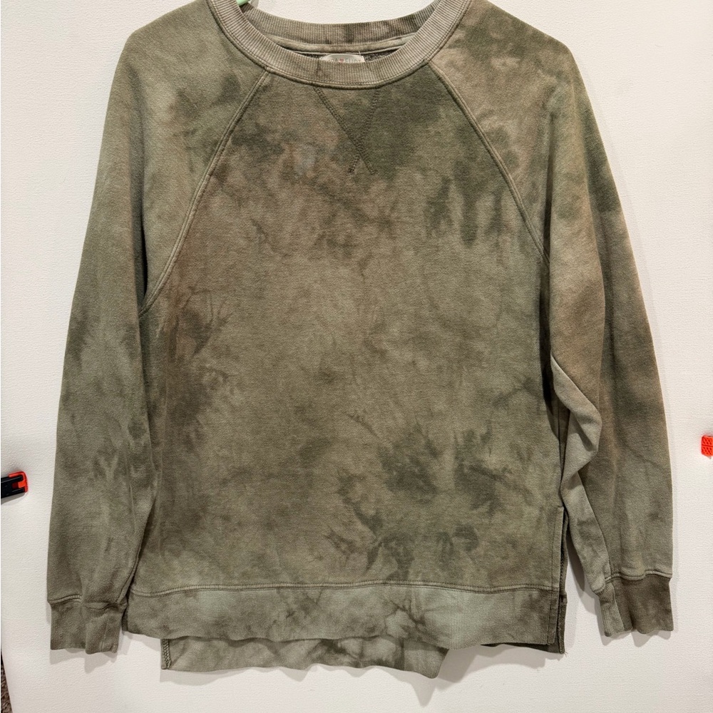 Ultra Flirt Olive Tie-Dye Top